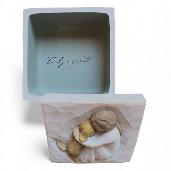Vtg DEMDACO Willow Tree “TRUE” Trinket Box - “Truly a Friend” Girl w/Dog 2003 - Picture 10 of 14